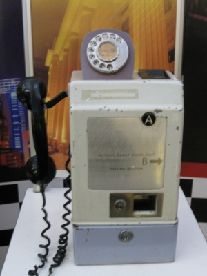 Old public phone - courtesy of Everything KL